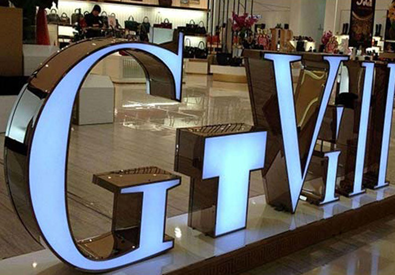 连锁店发光字怎么选?3 个维度帮你避开 90% 的坑!